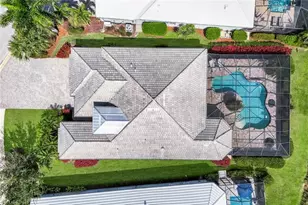 5052 Martinique Dr, Naples, FL 34113 - Photo 23