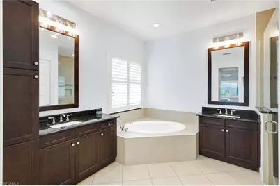 5052 Martinique Dr, Naples, FL 34113 - Photo 11