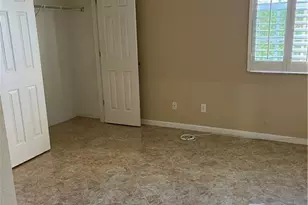 15501 Cadiz Ln, Naples, FL 34110 - Photo 9