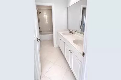 15501 Cadiz Ln, Naples, FL 34110 - Photo 13