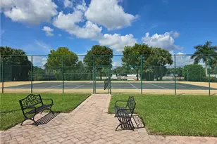 25069 Peacock Ln, Naples, FL 34114 - Photo 7