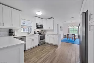 1220 10th Ave N, Naples, FL 34102 - Photo 5