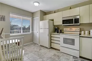 3062 Sandpiper Bay Cir, Naples, FL 34112 - Photo 9