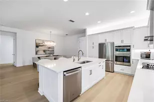 12255 Bonnet Dr, Naples, FL 34120 - Photo 11