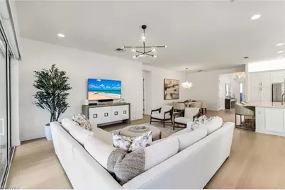 12255 Bonnet Dr, Naples, FL 34120 - Photo 5