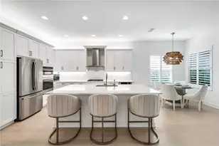 12255 Bonnet Dr, Naples, FL 34120 - Photo 7