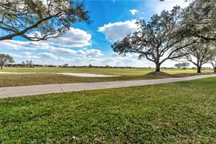 386 Enclave Dr, Lakeland, FL 33803 - Photo 11