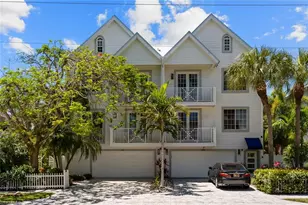 888 10th St S, Naples, FL 34102 - Photo 31