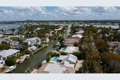 675 18th Ave S, Naples, FL 34102 - Photo 13