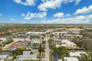 793 91st Ave N, Naples, FL 34108 - Photo 25