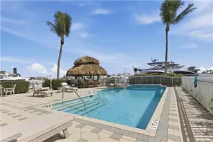 909 10th St S, Naples, FL 34102 - Photo 17