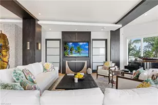 909 10th St S, Naples, FL 34102 - Photo 29