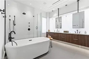 909 10th St S, Naples, FL 34102 - Photo 33