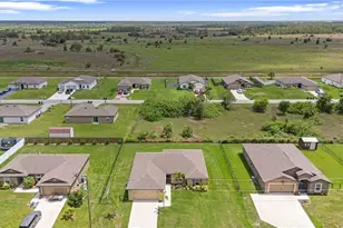 250 Lisette St, Fort Myers, FL 33913 - Photo 37