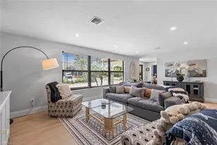 4222 Crayton Rd, Naples, FL 34103 - Photo 9