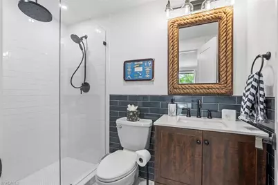 4222 Crayton Rd, Naples, FL 34103 - Photo 7