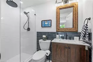 4222 Crayton Rd, Naples, FL 34103 - Photo 7