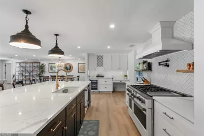 4222 Crayton Rd, Naples, FL 34103 - Photo 17