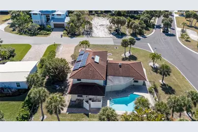 3730 Agate Ct, Sanibel, FL 33957 - Photo 11