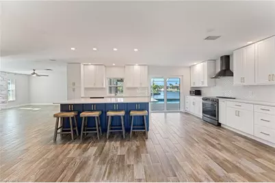 1230 Swan Ct, Punta Gorda, FL 33950 - Photo 7