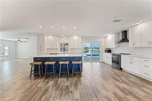 1230 Swan Ct, Punta Gorda, FL 33950 - Photo 7