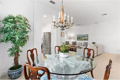 845 Vistana Cir #18, Naples, FL 34119 - Photo 5