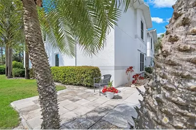 1335 Charleston Square Dr #6, Naples, FL 34110 - Photo 3