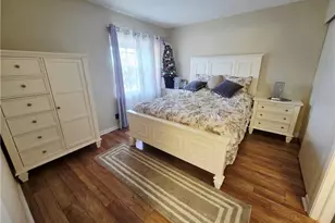 1086 Forest Lakes Dr, Naples, FL 34105 - Photo 9