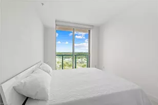 3000 Oasis Grand Blvd, Fort Myers, FL 33916 - Photo 7