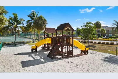 201 Santa Clara Dr #13, Naples, FL 34104 - Photo 25