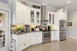 2033 Teagarden Ln, Naples, FL 34110 - Photo 13