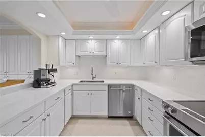 2880 Gulf Shore Blvd N #410, Naples, FL 34103 - Photo 13