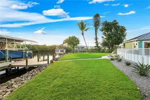 11861 Isle of Palms Dr, Fort Myers Beach, FL 33931 - Photo 33