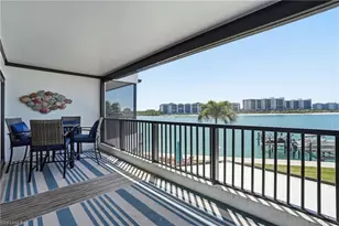 309 La Peninsula Blvd, Naples, FL 34113 - Photo 31