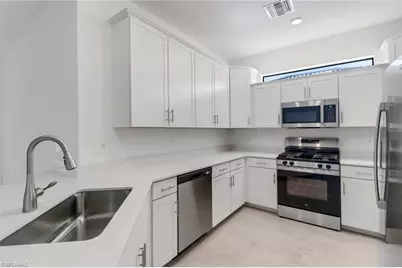 19600 Hinkley Dr, Estero, FL 33928 - Photo 5