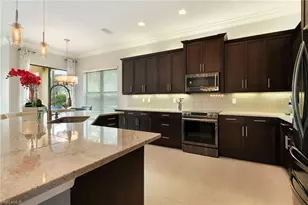 3606 Santaren Ct, Naples, FL 34119 - Photo 7