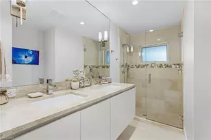 1390 Mandarin Rd, Naples, FL 34102 - Photo 21