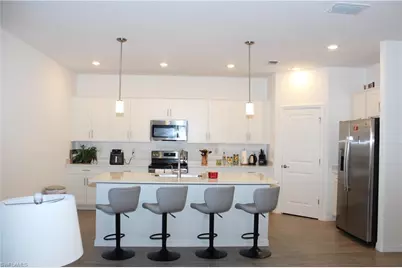 2261 Avocado Ln, Naples, FL 34120 - Photo 3