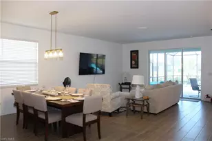 2261 Avocado Ln, Naples, FL 34120 - Photo 7