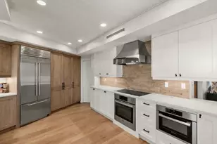 2901 Gulf Shore Blvd N, Naples, FL 34103 - Photo 3