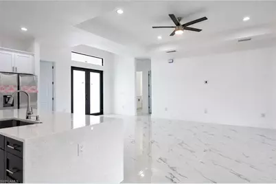 811 Dartmouth Ct, Lehigh Acres, FL 33974 - Photo 3