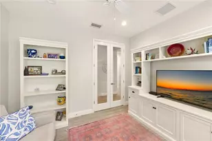 2175 Marquesa Cir, Naples, FL 34112 - Photo 13