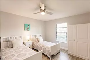 600 Neapolitan Way, Naples, FL 34103 - Photo 7