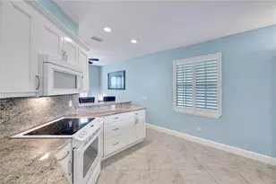 5945 Sand Wedge Ln, Naples, FL 34110 - Photo 9