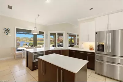 11180 Phoenix Way, Naples, FL 34119 - Photo 9