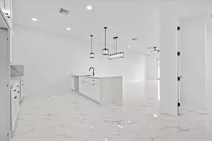 826/828 Diplomat Pkwy E, Cape Coral, FL 33909 - Photo 11