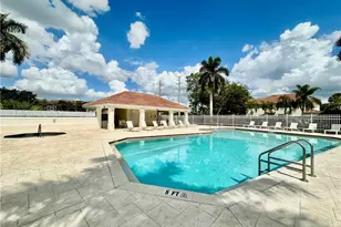 996 Hampton Cir, Naples, FL 34105 - Photo 25