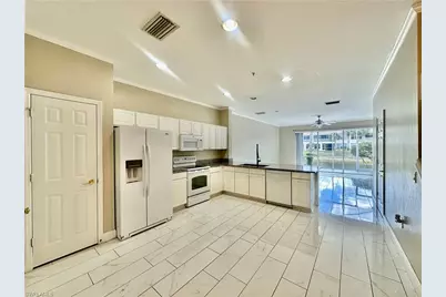 996 Hampton Cir #71, Naples, FL 34105 - Photo 3