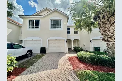 996 Hampton Cir #71, Naples, FL 34105 - Photo 1