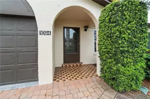 1094 Forest Lakes Dr, Naples, FL 34105 - Photo 5